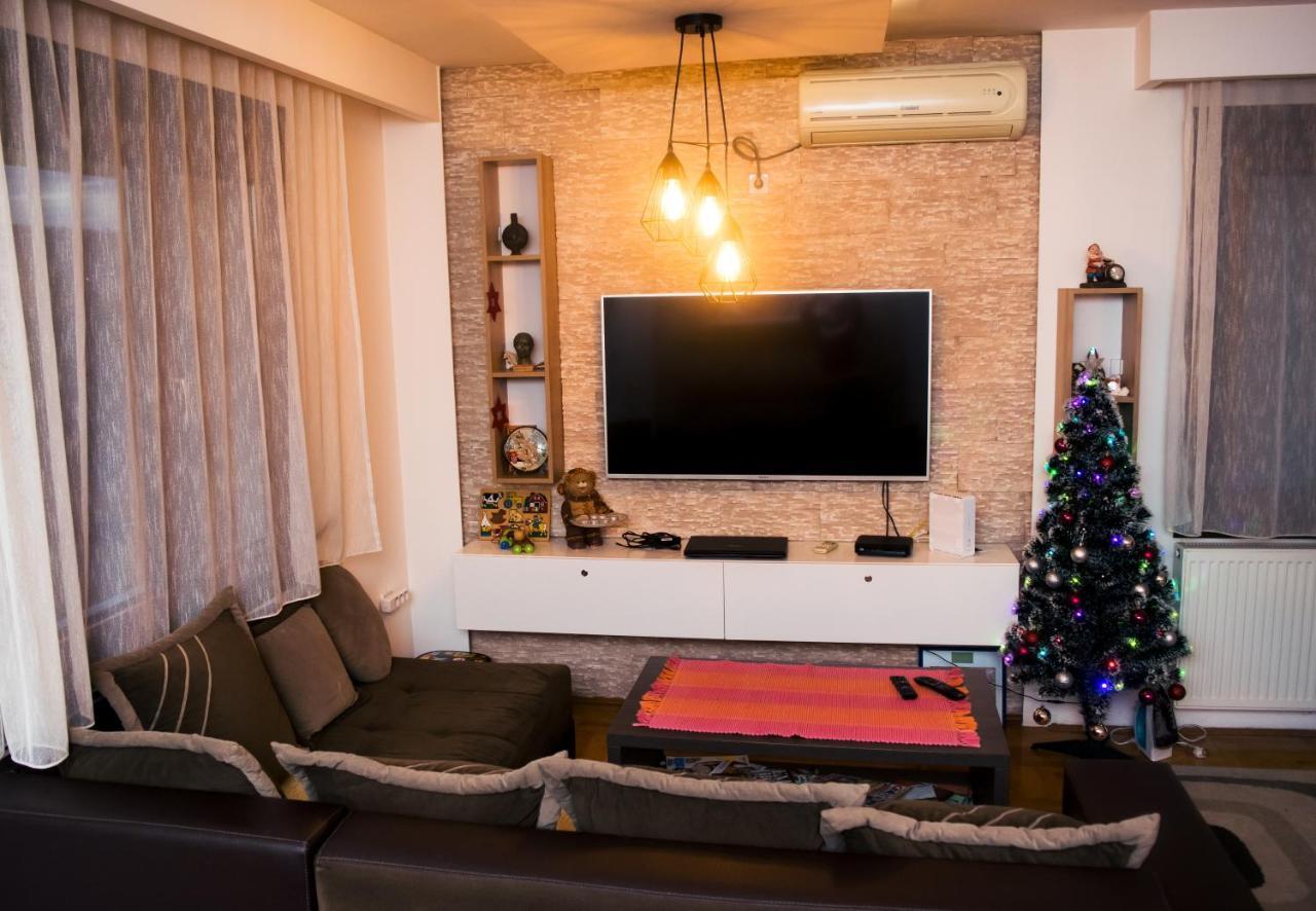 Apartment Aleksija Ниш Екстер'єр фото