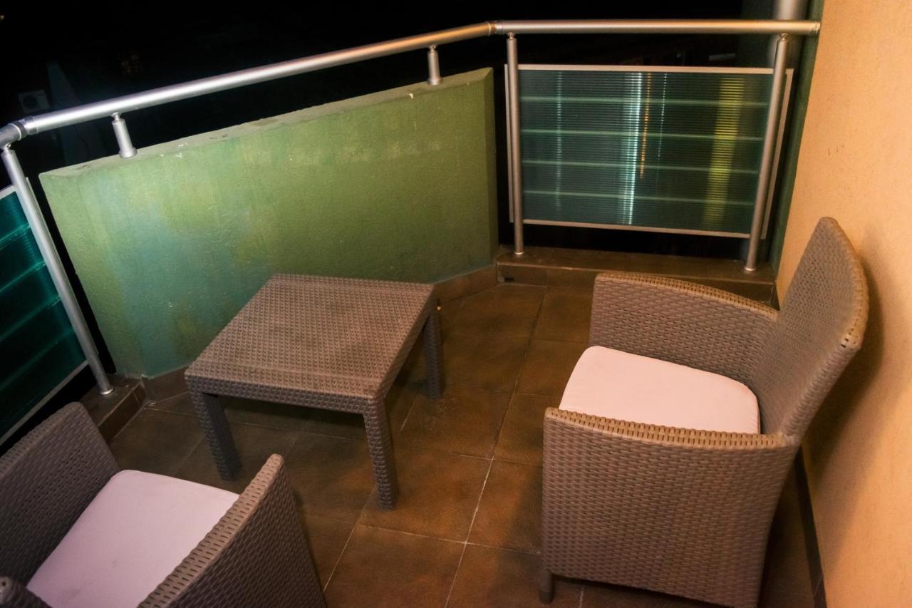 Apartment Aleksija Ниш Екстер'єр фото