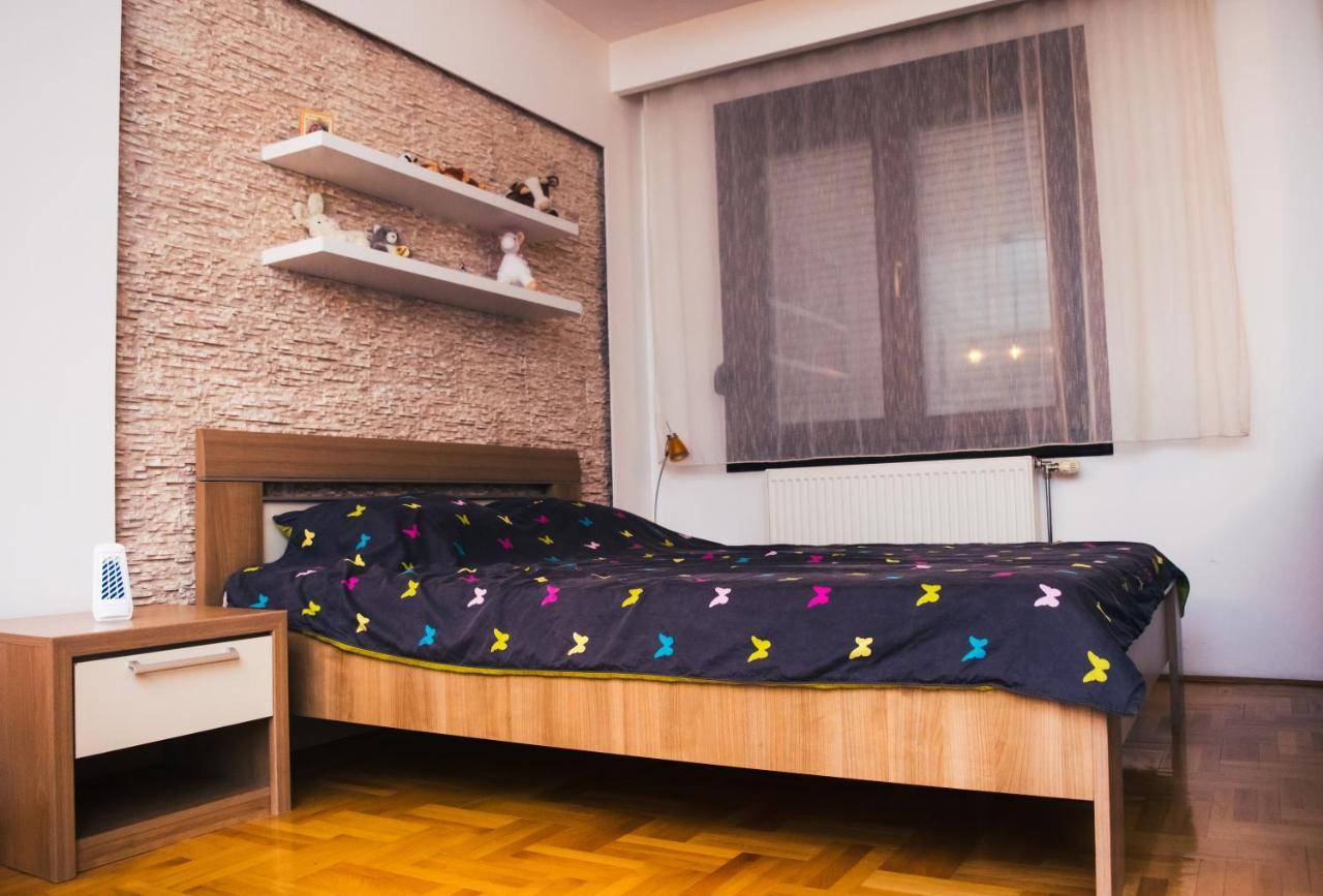 Apartment Aleksija Ниш Екстер'єр фото
