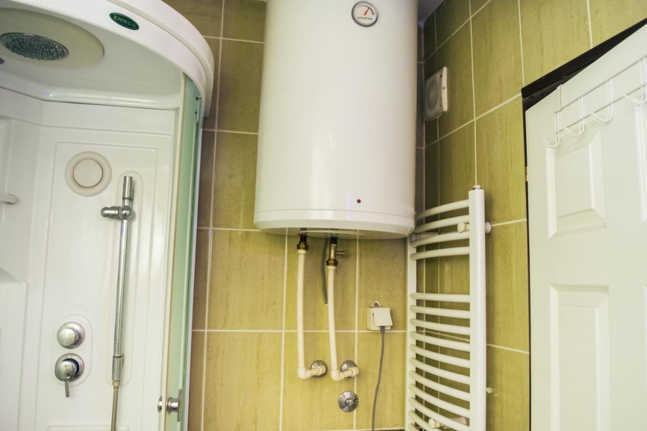 Apartment Aleksija Ниш Екстер'єр фото