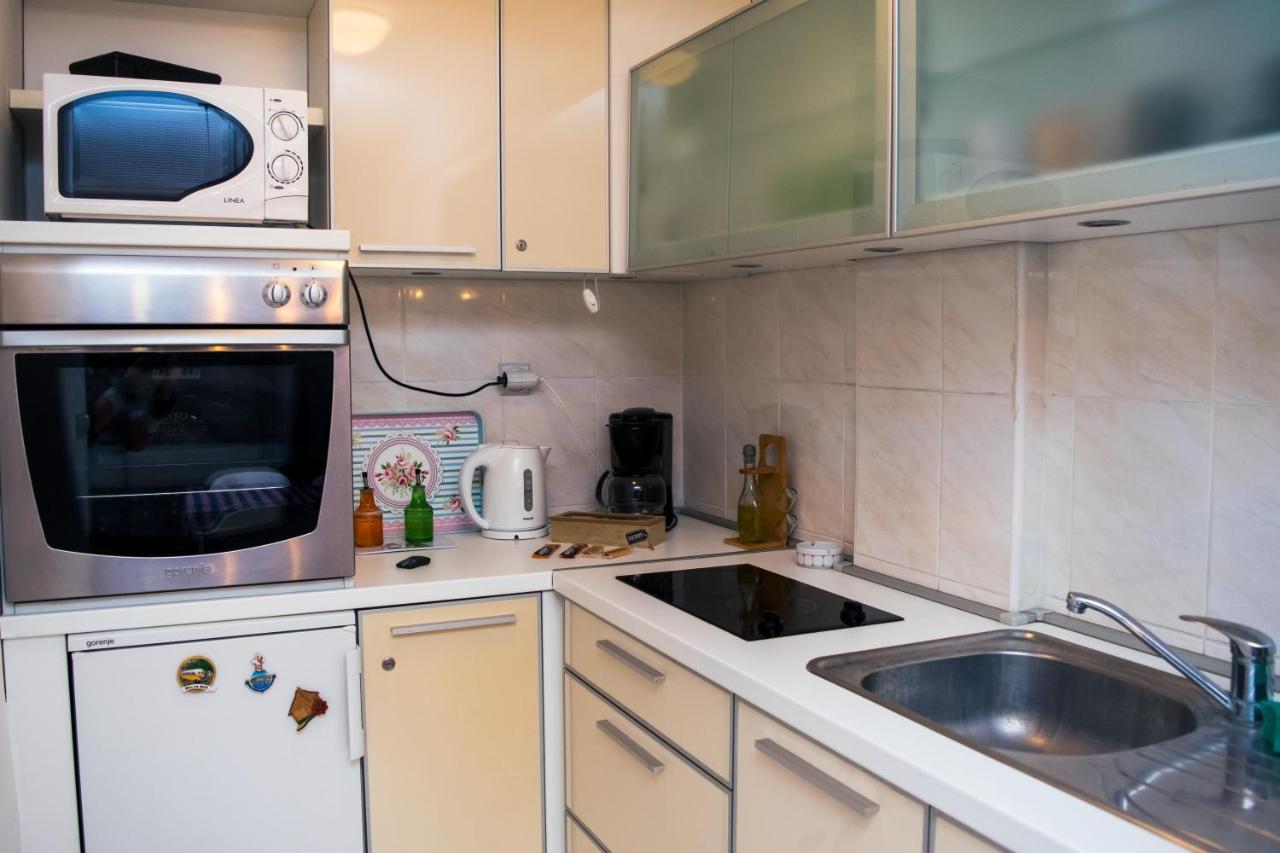Apartment Aleksija Ниш Екстер'єр фото