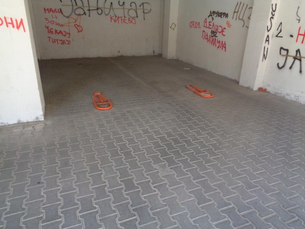 Apartment Aleksija Ниш Екстер'єр фото