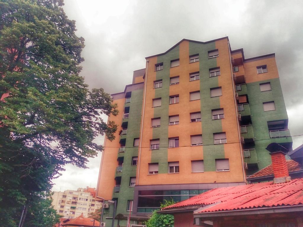 Apartment Aleksija Ниш Екстер'єр фото