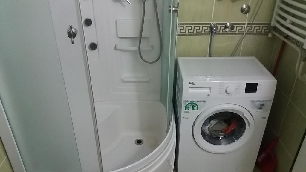 Apartment Aleksija Ниш Екстер'єр фото